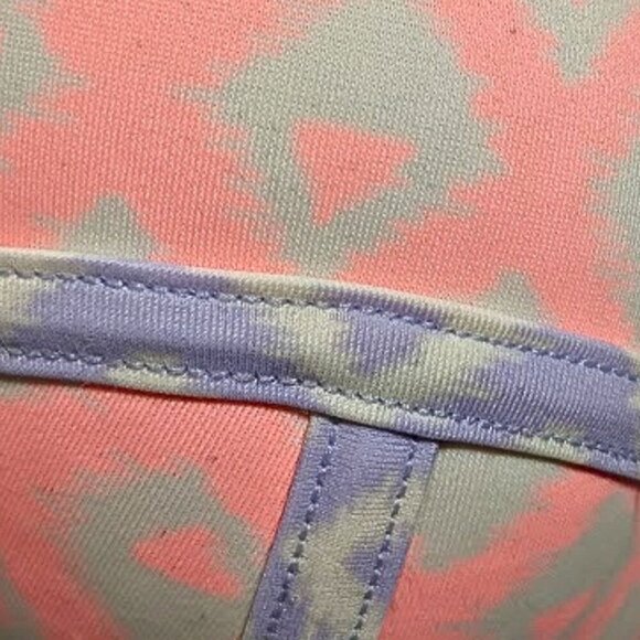 VICTORIA'S SECRET Flirt Bandeau Ikat Coral & Lavender Bikini Top Size 32DD - Picture 2 of 3